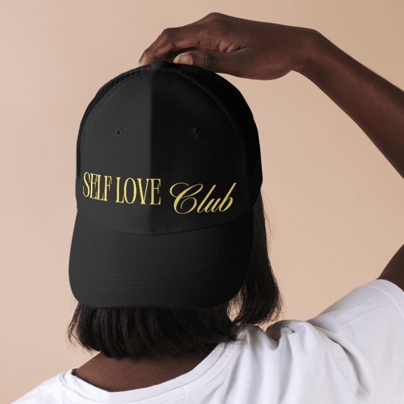 Caps